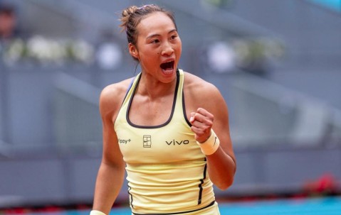 bti体育官方入口-郑钦文2-1逆转肯宁 晋级马德里站女单32强